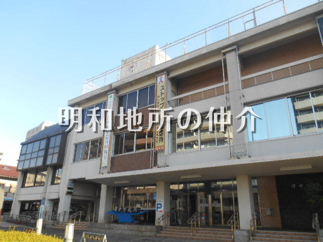 府中市役所 172m