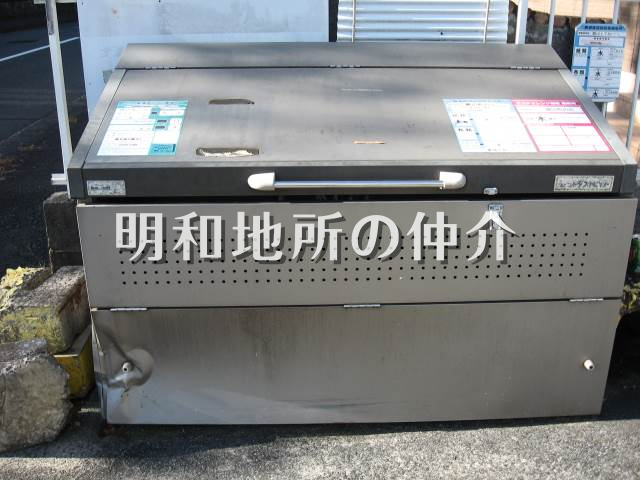 ごみ置き場