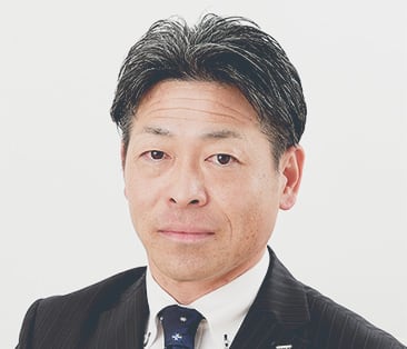 店長 椎名 謙太