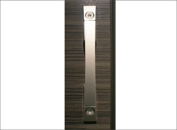 ダブルロック玄関ドア