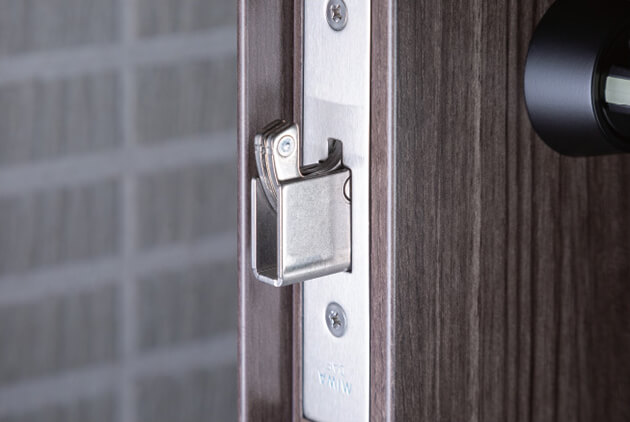 鎌付デッドボルト