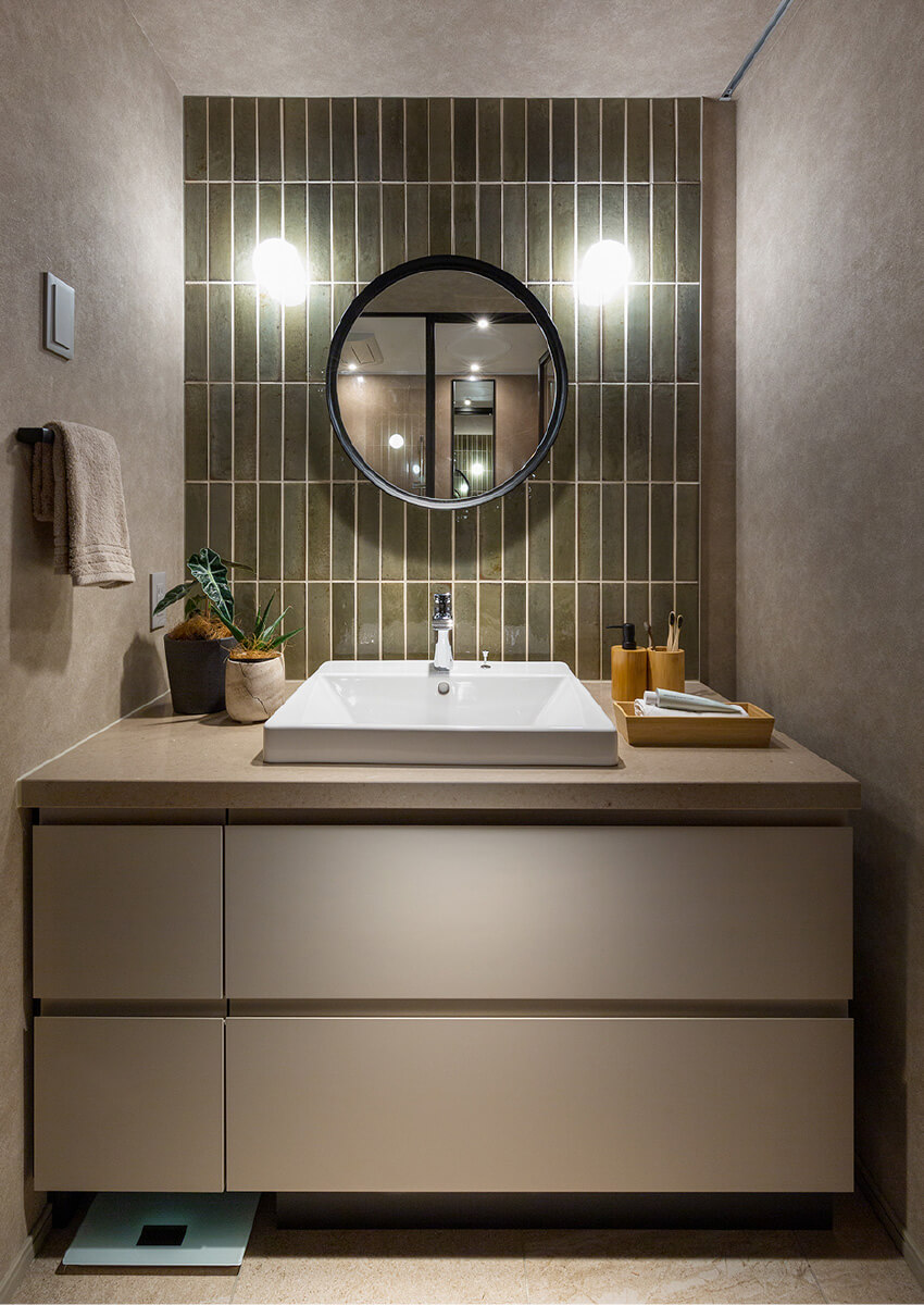 POWDER ROOM