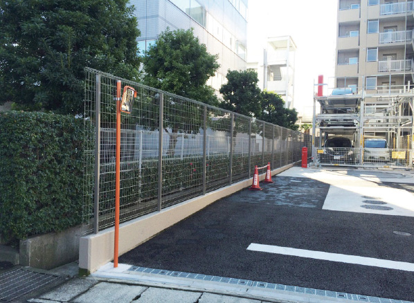 隣地境界フェンス（参考写真）