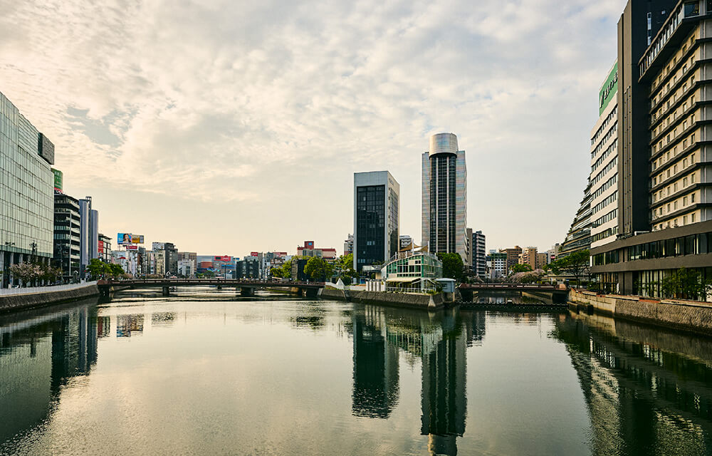 那珂川（徒歩5分／約330m）